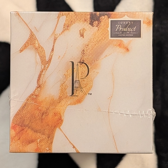 Bio Brightening Dark Spot Solution (Enriched with Vitamin E & A) Predire Paris - Picture 4 of 5